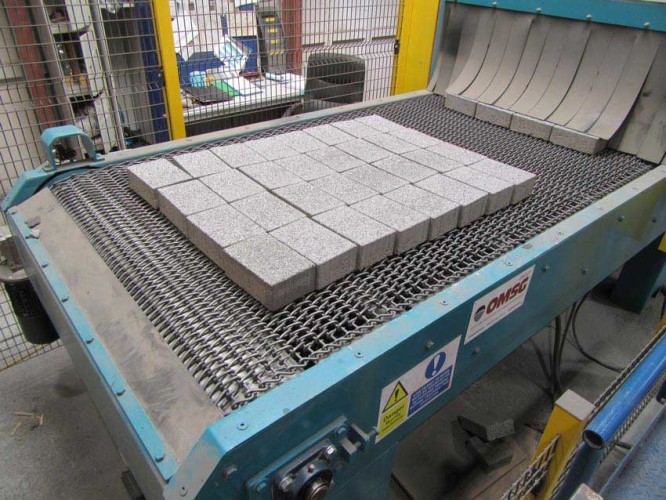 shot-blast-machine-for-marble-and-cement-granigliatrici-per-marmo-e-cemento-trl-Brett-omsg
